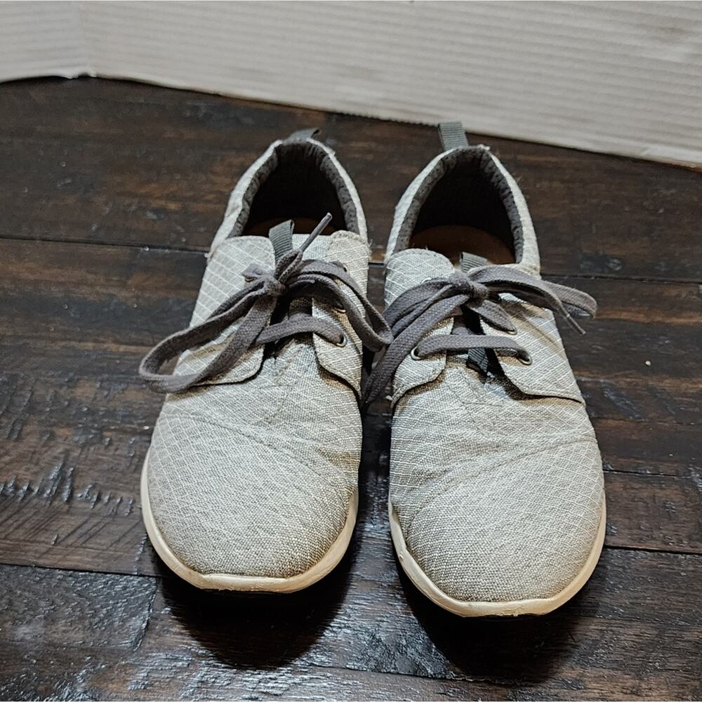 Toms Grey sneakers size 7.5